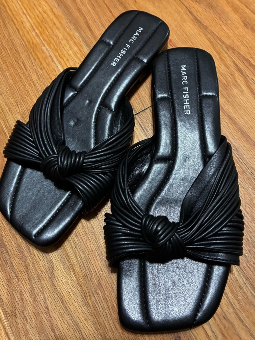 Marc Fisher Black Knotted Leather Slide Mules. Size 6.5